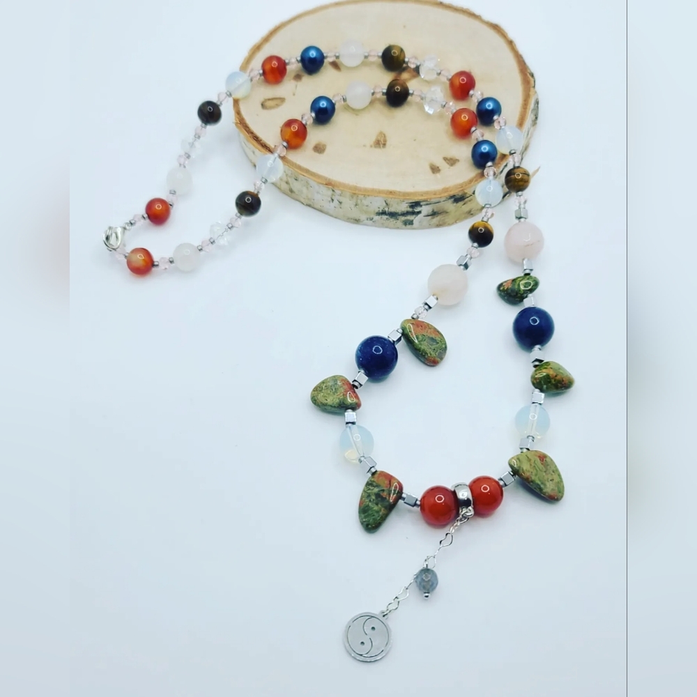 Mixed Natural Crystals, Yin-yang charm necklace